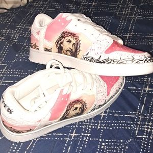 Nwb Christ Mens sneakers 9